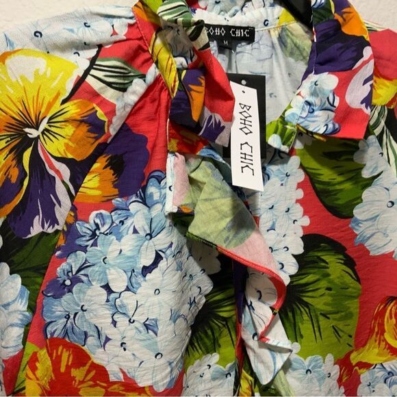 New BOHO CHIC Button Front Blouse multicolored flowers Hawaiian - Picture 4 of 10
